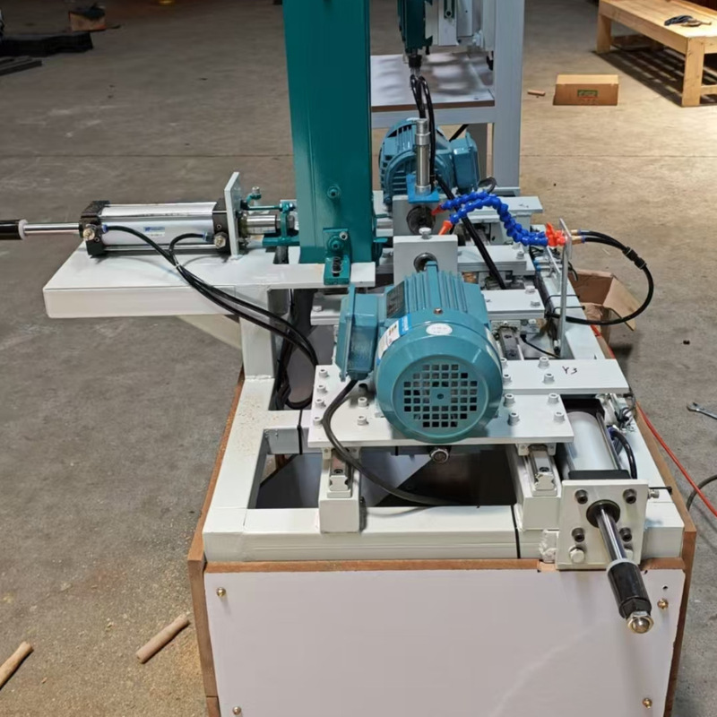 W pełni automatyczna, dwugłowi – Woodworking Unlimited recenzja i cena