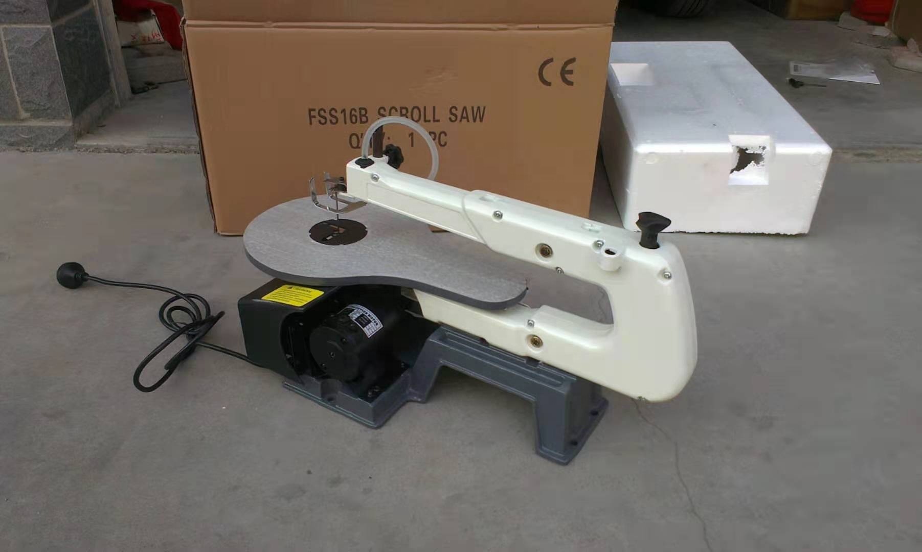Przemysłowa stół tnący do drew – Woodworking Electric Saw recenzja i cena